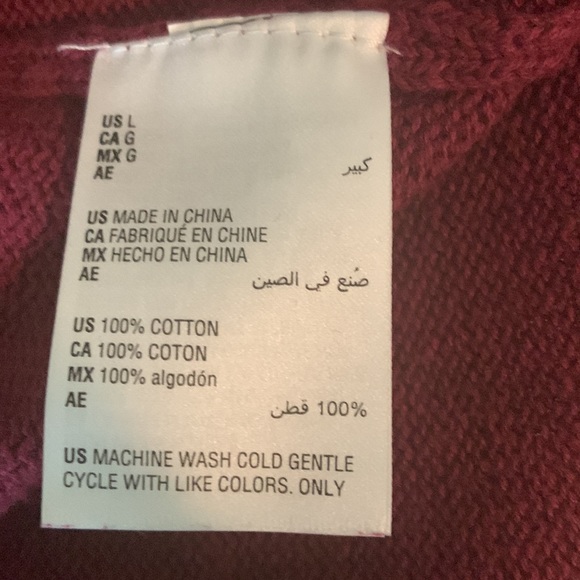 Cuddly, Women’s, Turtleneck Sweater by Ellen Tracy. - Picture 5 of 5